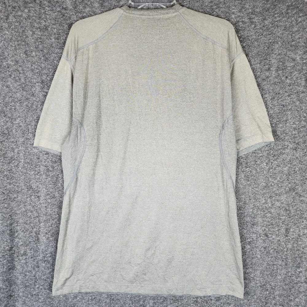 Nike T-Shirt Mens L Pro Combat Gray Fitted Dri-FIT Training Short Sleeve EUC